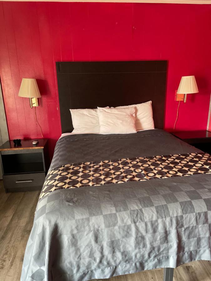 Budget Inn Монровил Екстериор снимка