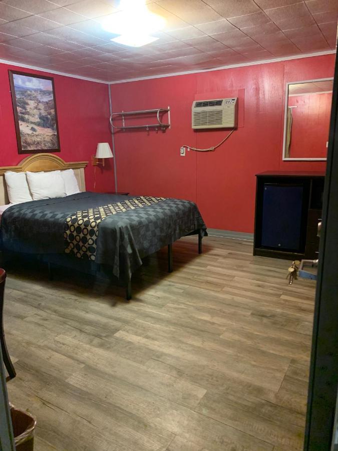 Budget Inn Монровил Екстериор снимка